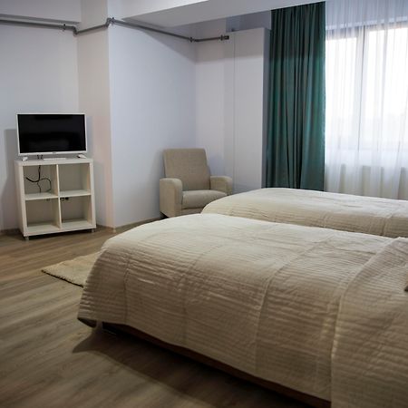 Hotel La Casa Centrale Bukarest Kültér fotó