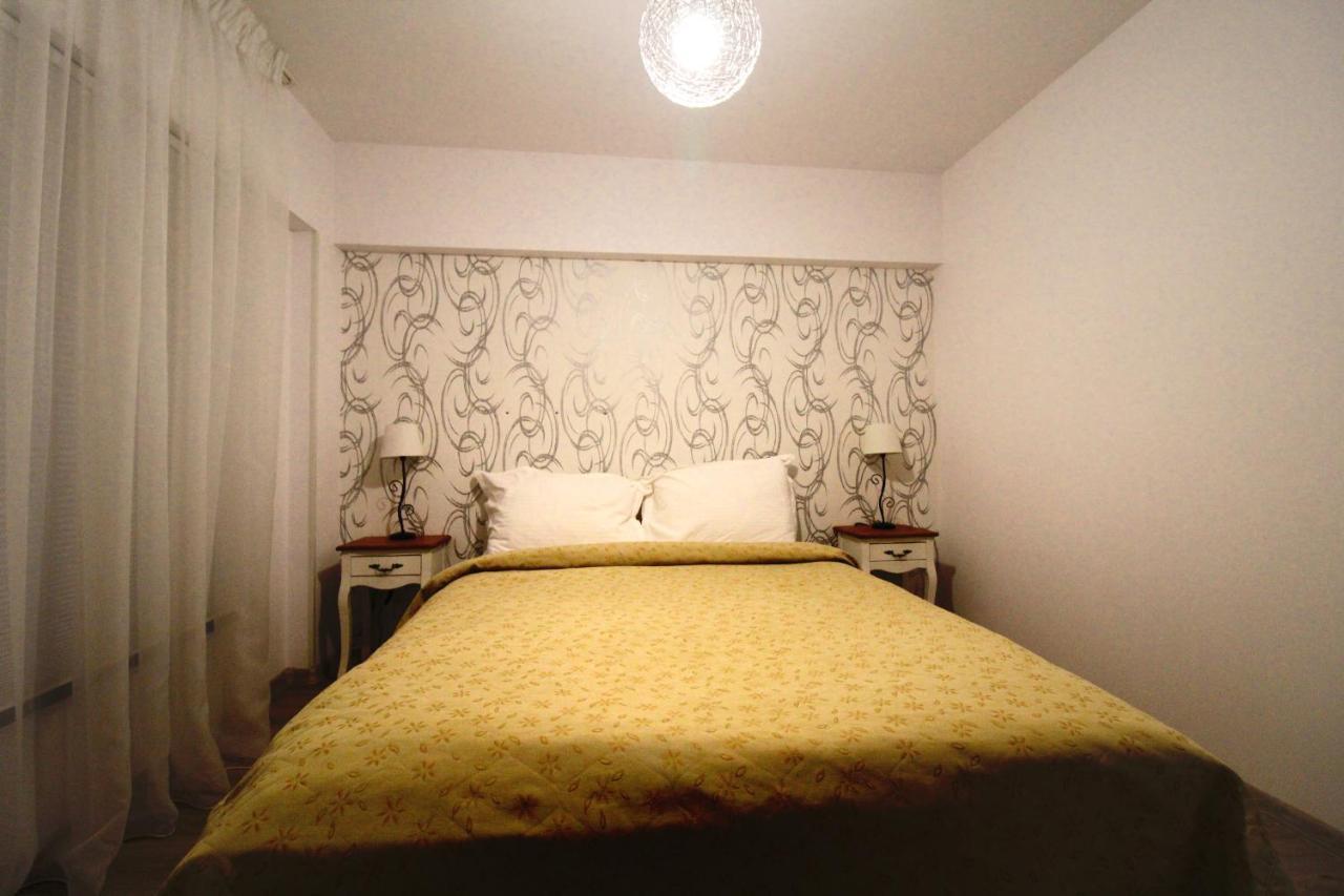 Hotel La Casa Centrale Bukarest Kültér fotó